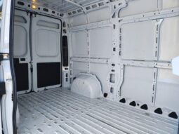 Peugeot Boxer Fourgon tôlé 335 L2H2 complet