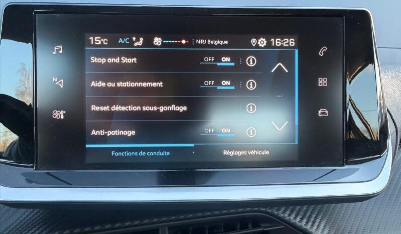 Peugeot 208 Active / 100ch / Carplay complet