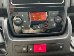 Peugeot Boxer L2H2 / 140ch / 2.2 BlueHDi complet