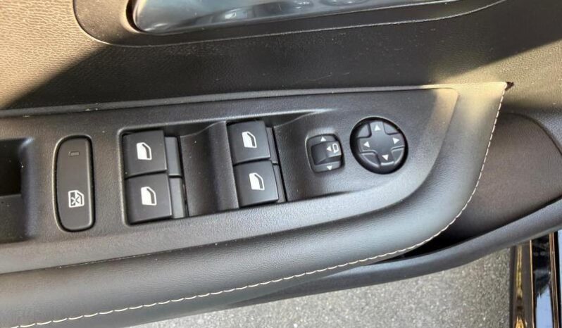 Peugeot 208 Allure / GPS / Carplay complet