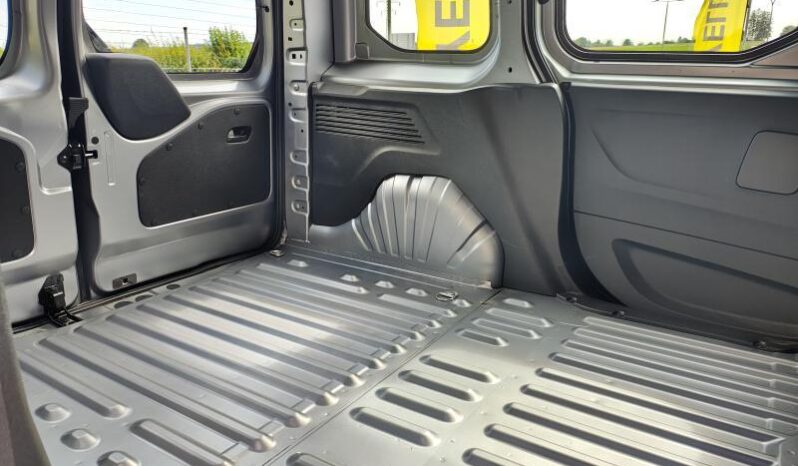 Citroen Berlingo EAT8 / 1.5 BlueHDi / New modèl complet