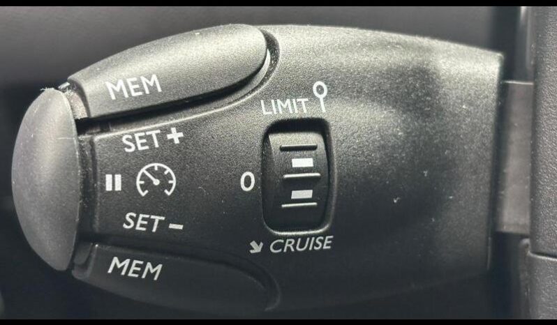 Peugeot 2008 GT / EAT8 / 130ch complet