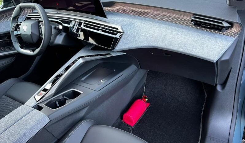 Peugeot 5008 GT complet