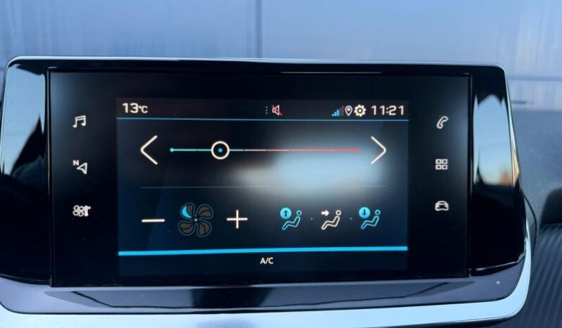 Peugeot 2008 Active / sièges chauffants / 130ch complet