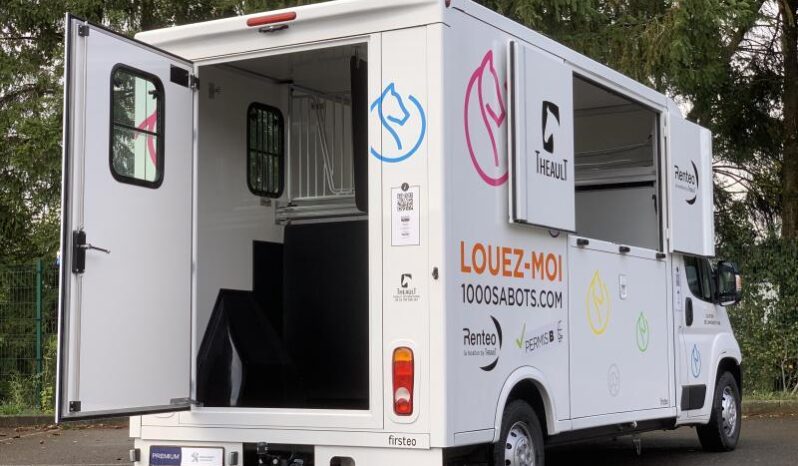 Peugeot Boxer Theault / Transport chevaux / complet