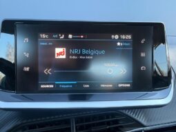 Peugeot 208 Active / 100ch / Carplay complet