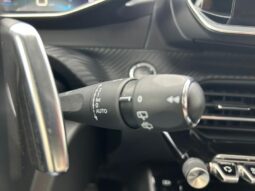 Peugeot 208 Allure / EAT8 complet