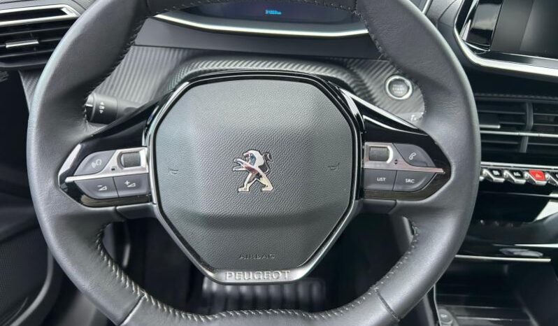 Peugeot 2008 Allure Pack / GPS complet