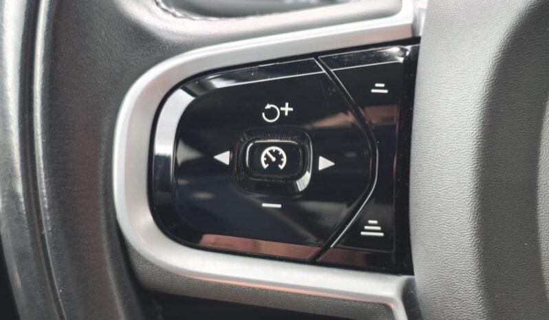 Volvo XC90 B5 Diesel / Momentum / AWD / 235ch complet