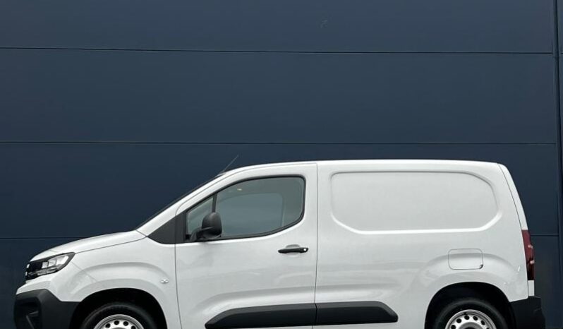 Peugeot Partner LIGHT STANDARD / EAT8 / 130ch complet