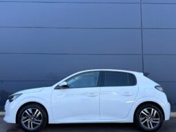 Peugeot 208 Allure / EAT8 / Carplay complet