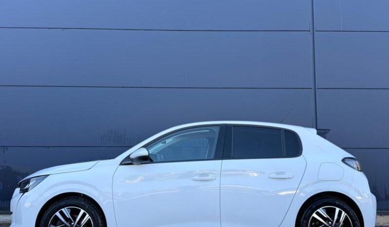 Peugeot 208 Allure / EAT8 / Carplay complet