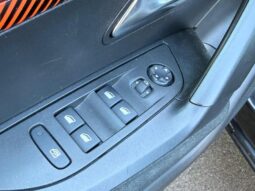 Peugeot 2008 Active / sièges chauffants / 130ch complet