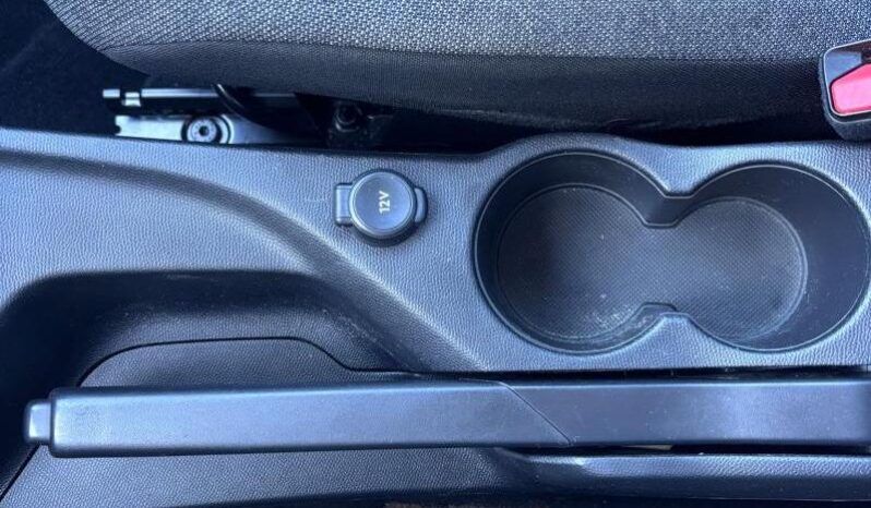 Peugeot 2008 Active / Carplay / 130ch complet