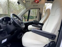 Motorhome McLouis Menfys 3 / 4 couchages / Maxi Prestige complet