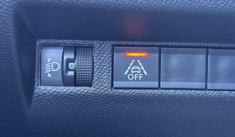 Peugeot 2008 Active / Carplay / 130ch complet