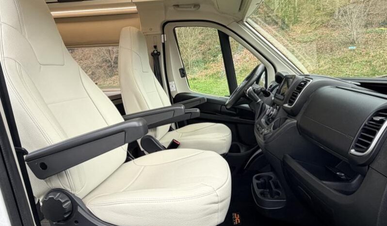 Motorhome McLouis Menfys 3 / 4 couchages / Maxi Prestige complet