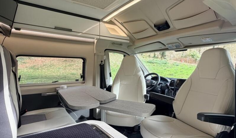 Motorhome McLouis Menfys 3 / 4 couchages / Maxi Prestige complet