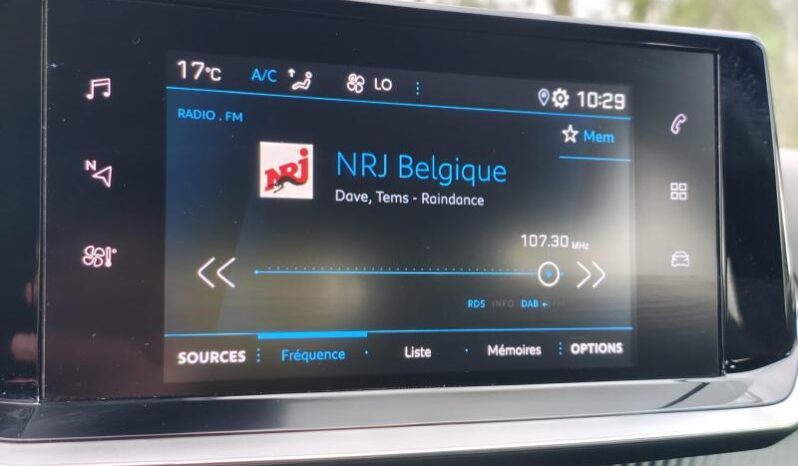 Peugeot 2008 Allure / EAT8 complet