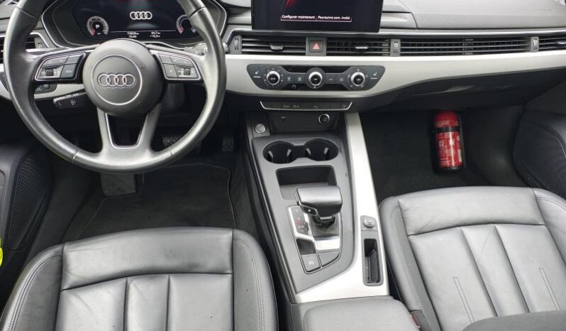 Audi A4 S Tronic / Cuir / Avant complet