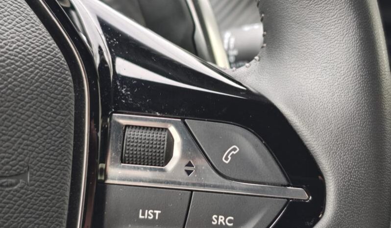 Peugeot 2008 Allure / EAT8 complet