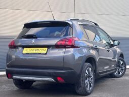 Peugeot 2008 Allure / GPS complet