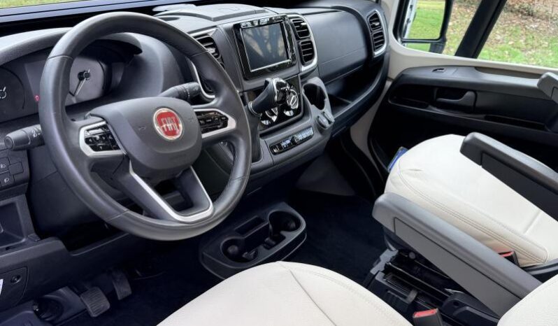 Motorhome McLouis Menfys 3 / 4 couchages / Maxi Prestige complet