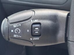 Peugeot 2008 Allure / GPS complet