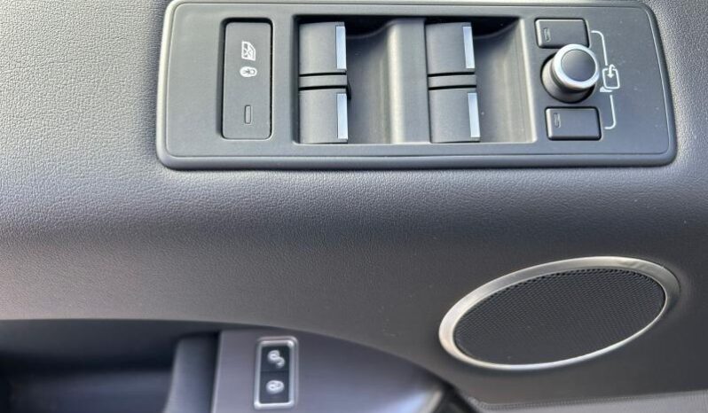Land Rover Range Rover Sport 3.0 TDV6 / HSE / Toit ouvrant complet