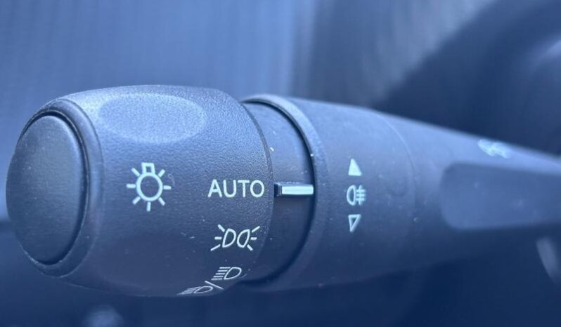 Peugeot 2008 Active / Carplay / 130ch complet