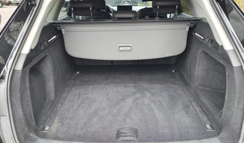 Audi A4 S Tronic / Cuir / Avant complet
