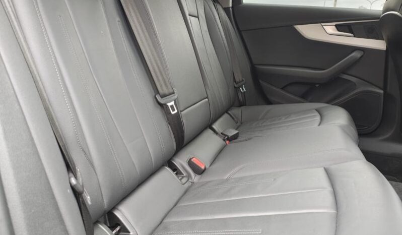 Audi A4 S Tronic / Cuir / Avant complet
