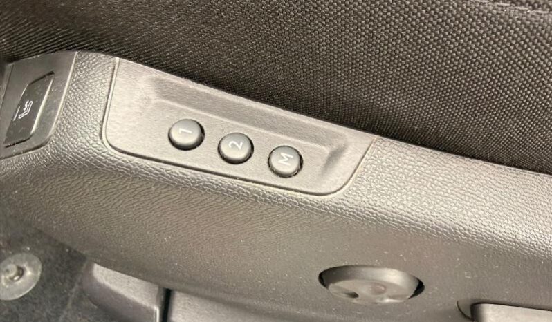 Peugeot 3008 GT / EAT8 / Toit ouvrant / Cuir complet