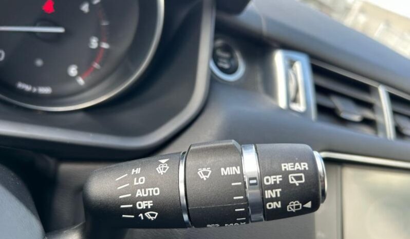 Land Rover Range Rover Sport 3.0 TDV6 / HSE / Toit ouvrant complet