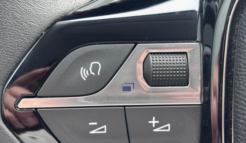Peugeot 208 Allure / GPS / Carplay complet
