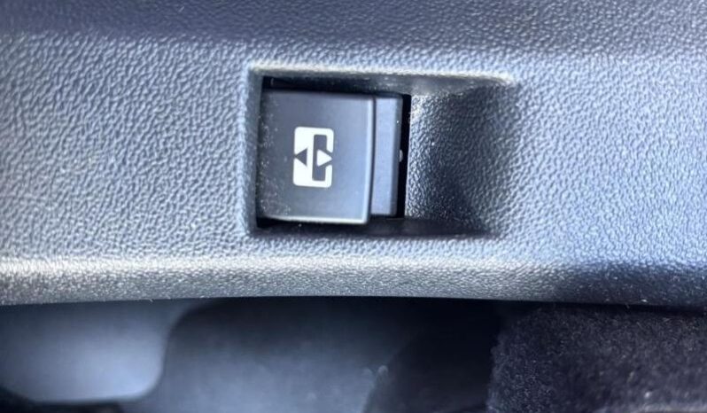 Peugeot 2008 Allure / GPS complet