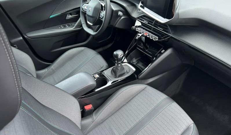 Peugeot 2008 Allure Pack / GPS complet