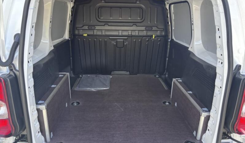 Peugeot Partner Taille M / 130ch / Carplay complet