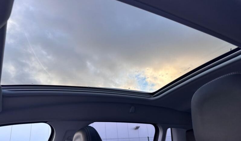 Peugeot 2008 Allure / GPS complet