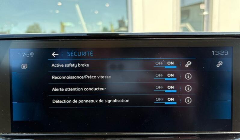 Peugeot 2008 Allure / Caméra / GPS complet