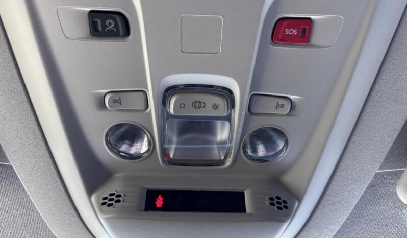 Peugeot Partner Taille M / 130ch / Carplay complet