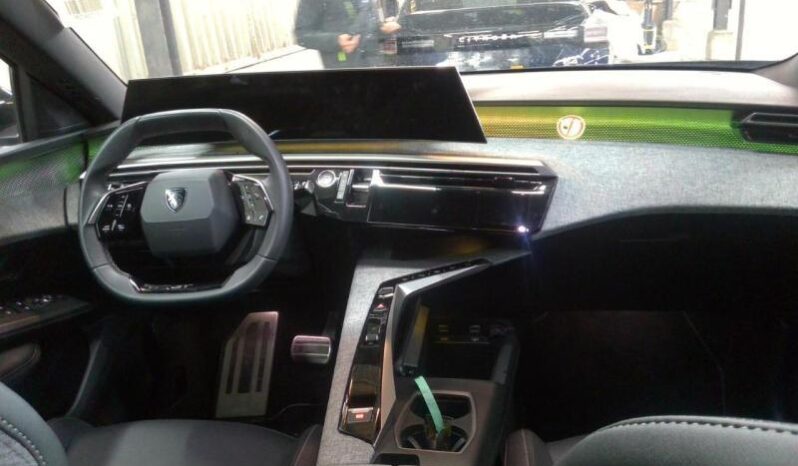 Peugeot 5008 GT complet