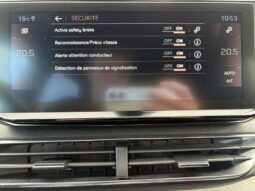 Peugeot 3008 GT Pack / 1.5 BlueHDi / EAT8 complet