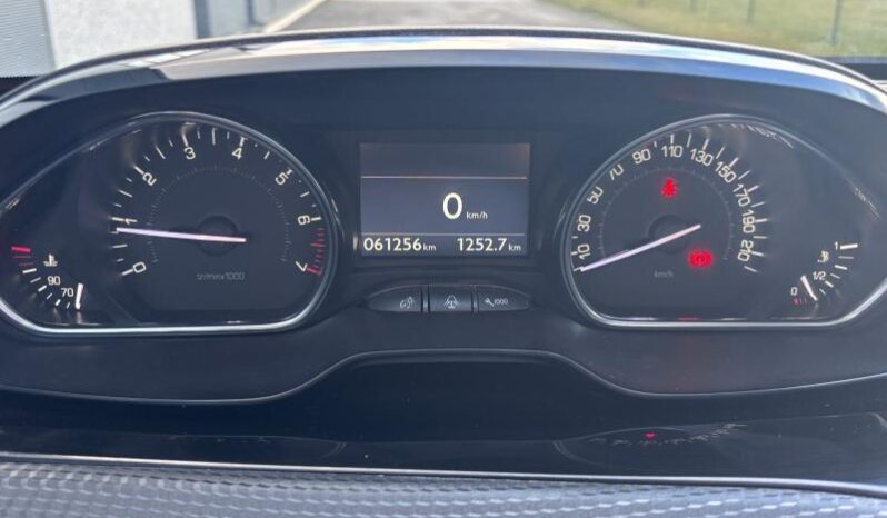 Peugeot 2008 Allure / GPS complet