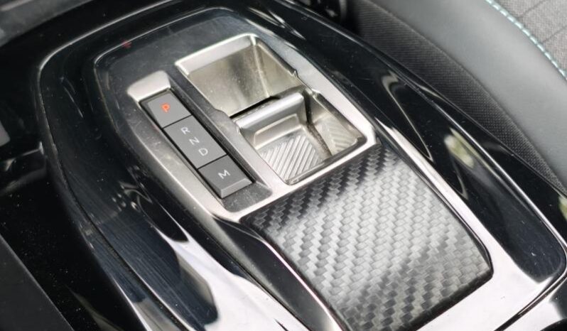 Peugeot 2008 Allure / EAT8 complet