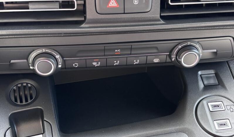 Peugeot Partner Taille M / 130ch / Carplay complet
