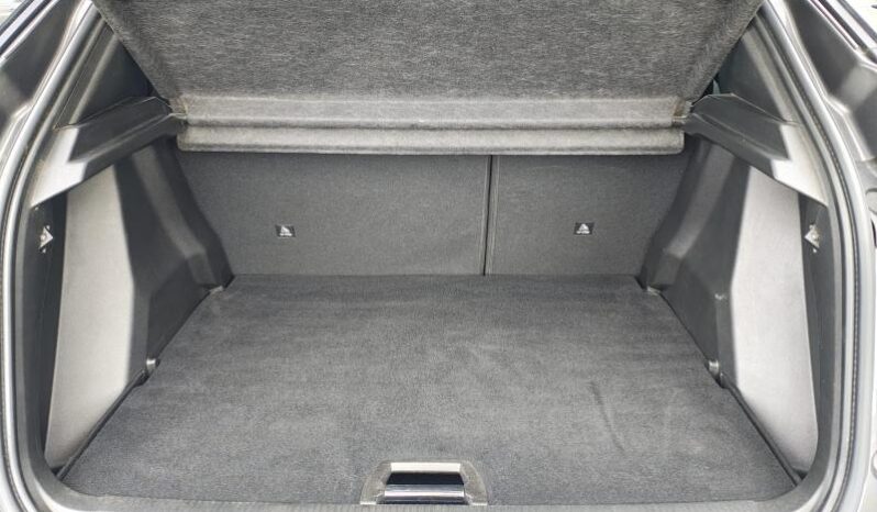 Peugeot 2008 Allure / EAT8 complet