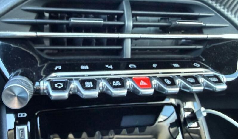 Peugeot 208 Allure / GPS / Carplay complet