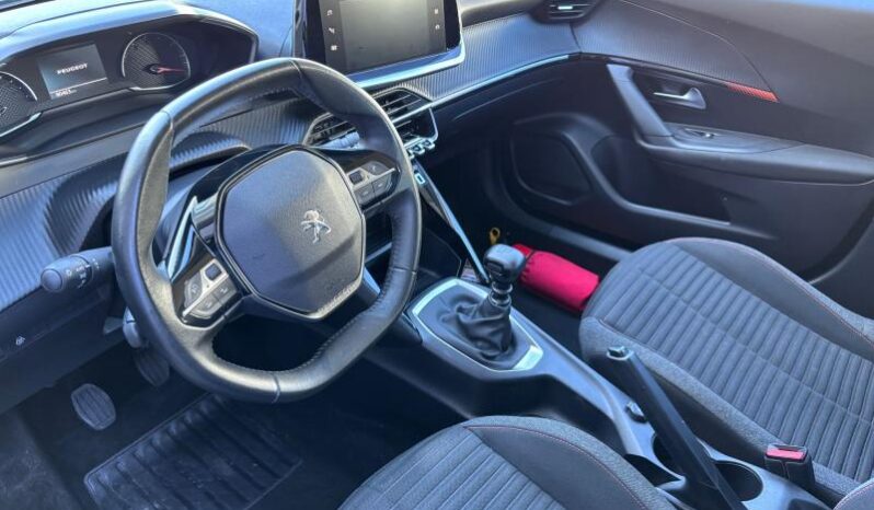 Peugeot 2008 Active / Carplay / 130ch complet