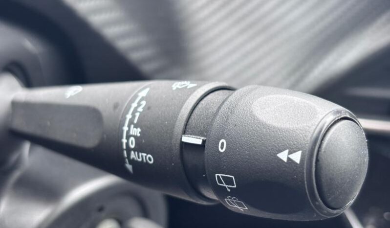 Peugeot 208 Allure / GPS / Carplay complet